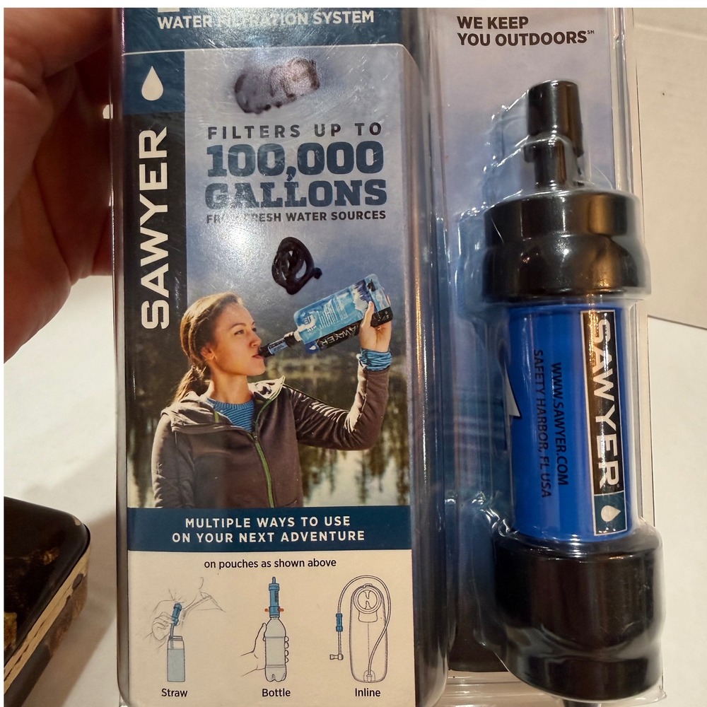 Sawyer Mini Water Filtration System Blue SP105 Portable Hiking Camping Filter - Picture 8 of 10